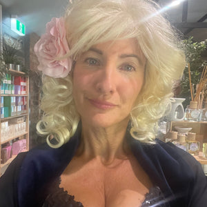 HOLLY DOES DOLLY TICKETS